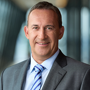 Malcom Roberts headshot