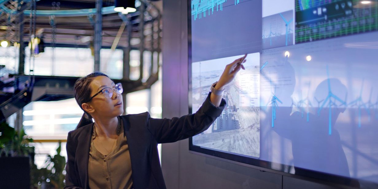 lady giving a presentation